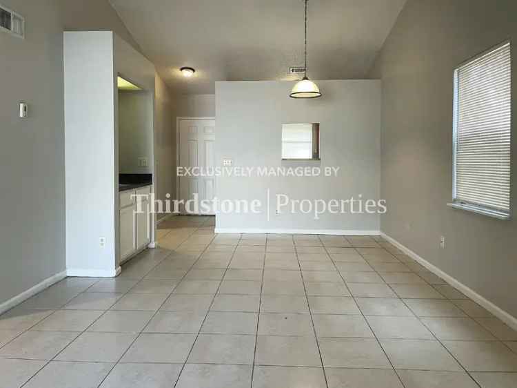 2 Bed 2 Bath Townhome for Rent - Updated Kitchen and Backyard