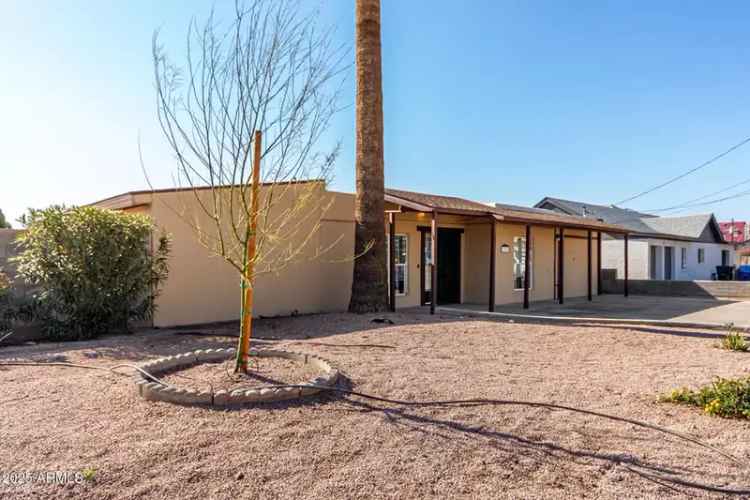 Single-family house For Sale in 1983, East Don Carlos Avenue, Tempe, Arizona