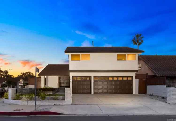 Single-family house For Sale in 12502, Rosy Circle, Los Angeles, California