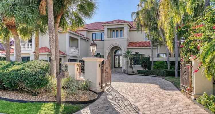 Single-family house For Sale in 340, West Royal Flamingo Drive, Sarasota, Florida