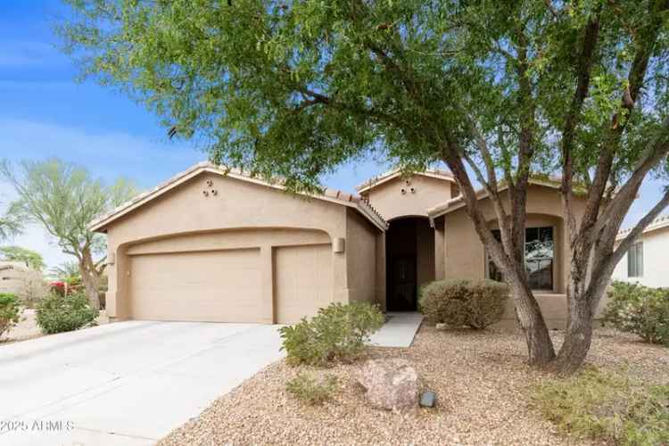 Single-family house For Sale in 24918, South Golfview Drive, Sun Lakes, Arizona