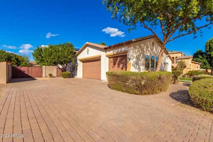 Single-family house For Sale in 18672, East Celtic Manor Drive, Queen Creek, Arizona