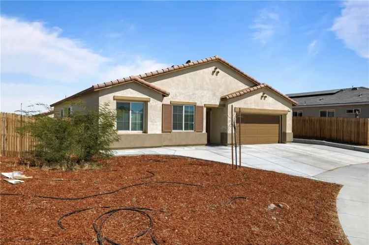 Single-family house For Sale in 11912, Moss Creek Court, Adelanto, California