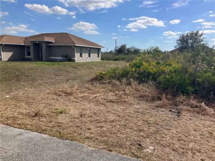 Land For Sale in 2817, 72nd Street West, Florida