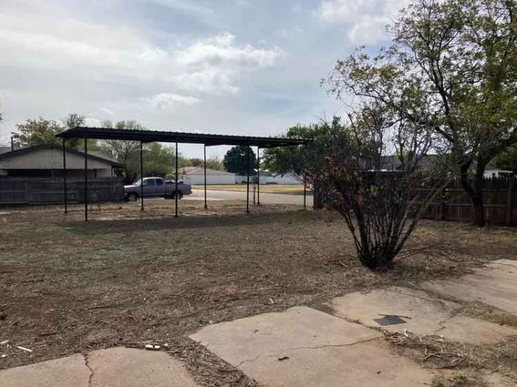 Single-family house For Sale in 611, 12th Street, Bandera, Texas