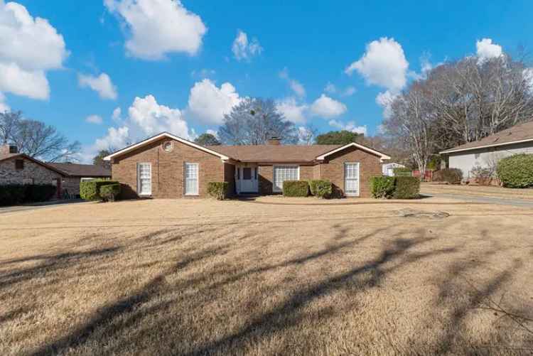 Single-family house For Sale in 7417, Kirkwood Drive, Columbus, Georgia