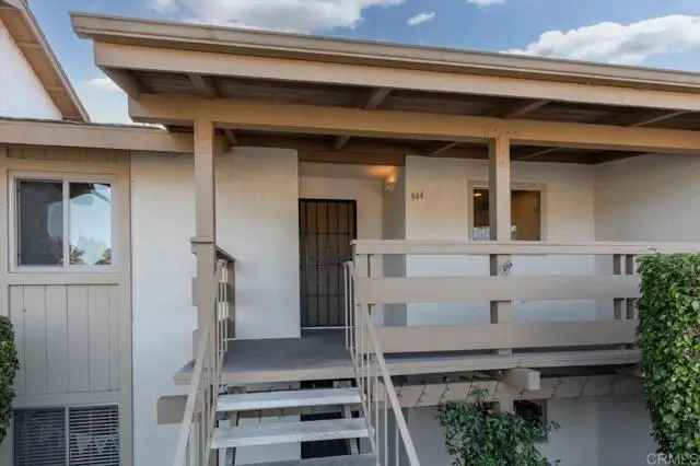 Condo For Sale in 944, Knoll Vista Drive, Lake San Marcos, California