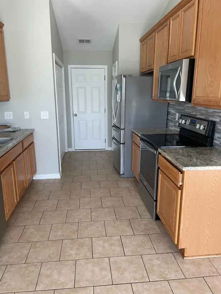 3 Bedroom Home for Rent Near Highway 17