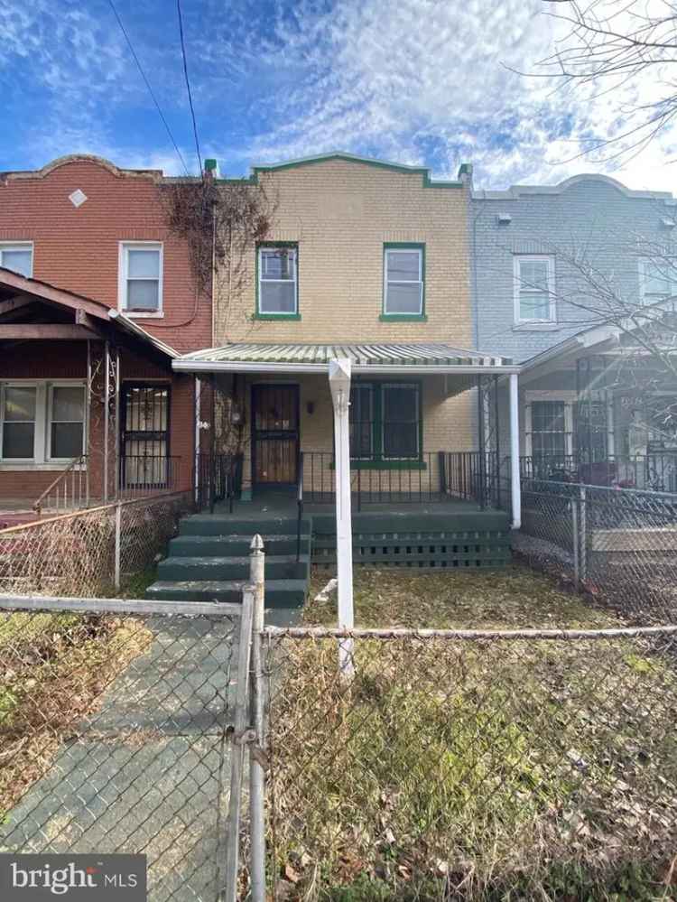 House For Sale in 1943, Capitol Avenue Northeast, Washington, District of Columbia