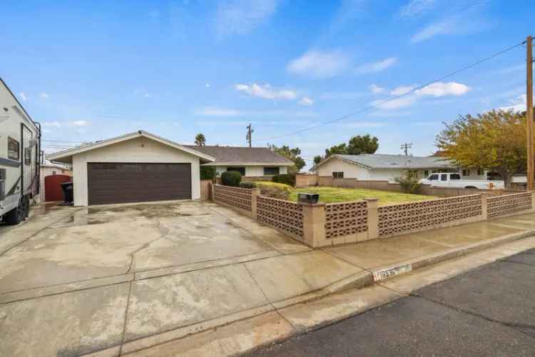 Single-family house For Sale in Mojave, California