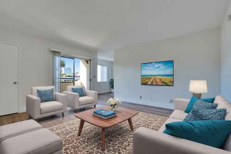 Santa Monica 2 Bed 2 Bath Apartment - Fully Remodeled