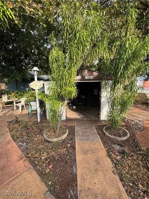 Single-family house For Sale in 1937, Evans Avenue, Fort Myers, Florida