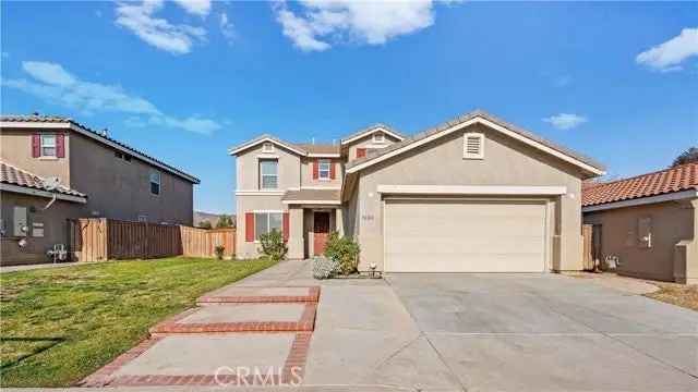 Single-family house For Sale in 7626, Isla Street, Hemet, California