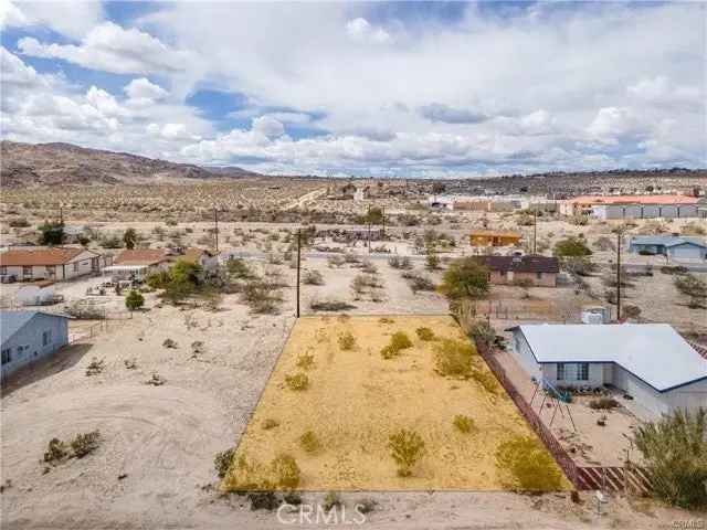 Single-family house For Sale in 6608, Mojave Avenue, Twentynine Palms, California