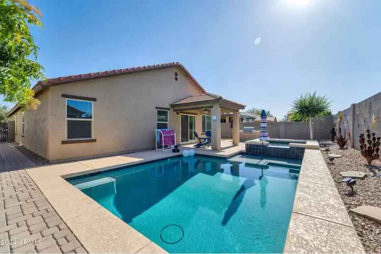 Single-family house For Sale in 17198, West Fetlock Trail, Surprise, Arizona