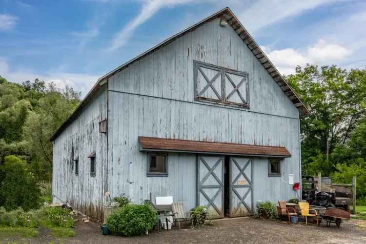 Single-family house For Sale in 104, Cherniske Road, New Milford, Connecticut