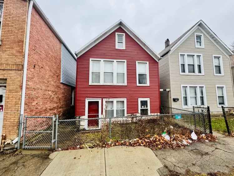 Multi-family house For Sale in 2642, South Sacramento Avenue, Chicago, Illinois