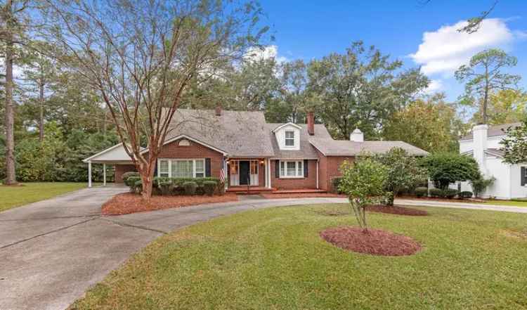 Single-family house For Sale in 734, Woodland Drive, Dothan, Alabama