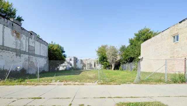 Land For Sale in 2906, West Madison Street, Chicago, Illinois