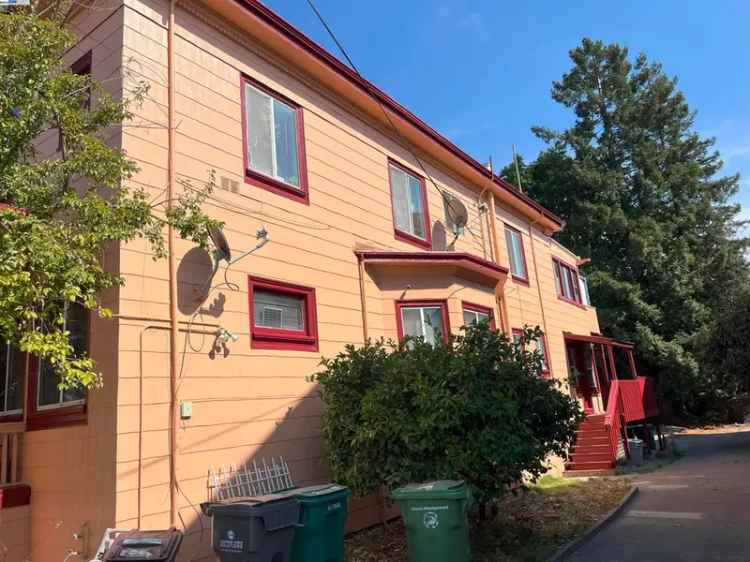 Multi-family house For Sale in 2324, 9th Avenue, Oakland, California