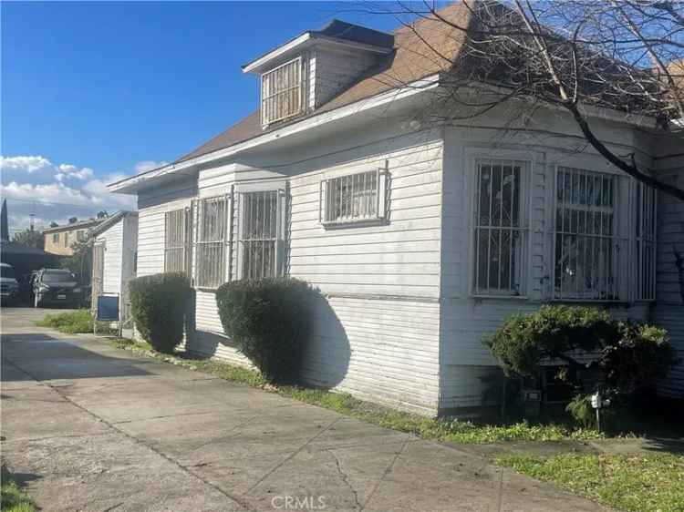 Single-family house For Sale in Los Angeles, California