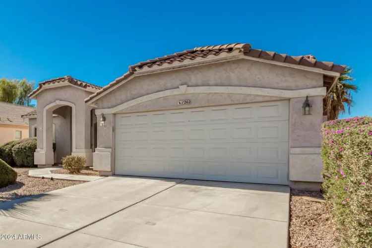 Single-family house For Sale in 1262, North Fresno Street, Chandler, Arizona