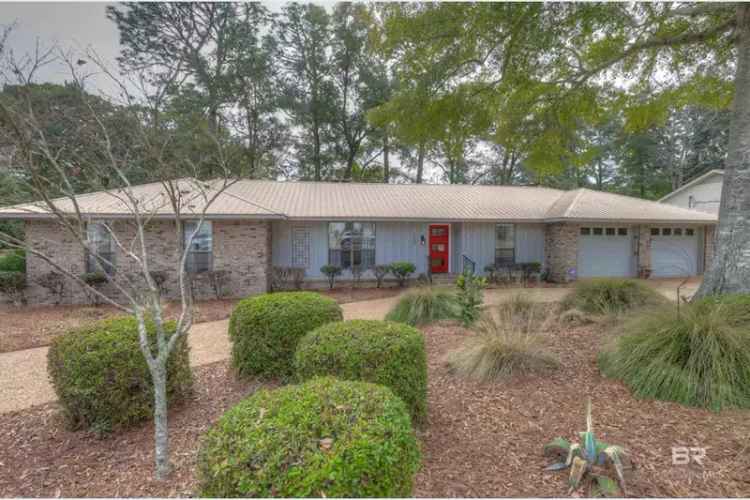 Single-family house For Sale in 688, Greenwood Avenue, Fairhope, Alabama