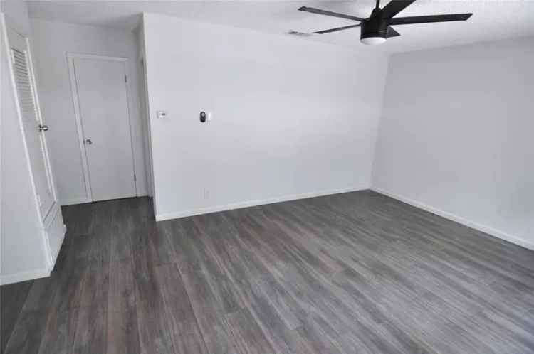 Duplex For Sale in 11301, Oakwood Drive, Austin, Texas