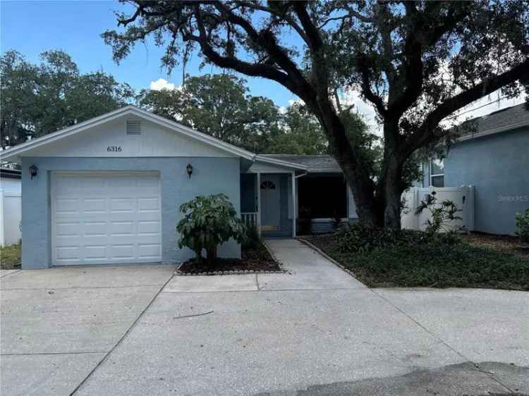 Single-family house For Sale in 6316, South Main Avenue, Tampa, Florida