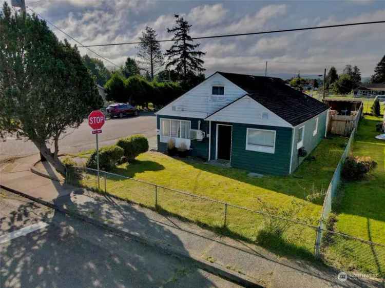 Single-family house For Sale in Hoquiam, Washington