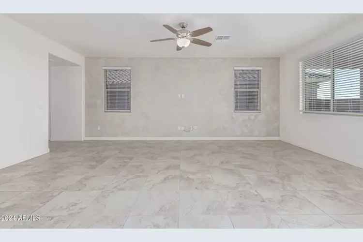 Single-family house For Sale in 20403, West Calle Encorvada, Buckeye, Arizona