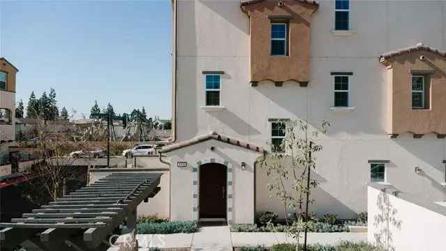 House For Sale in 1976, Orchard Drive, Placentia, California