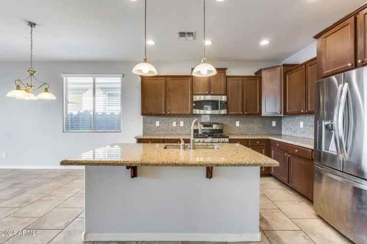 Single-family house For Sale in 5557, West Buckskin Trail, Phoenix, Arizona