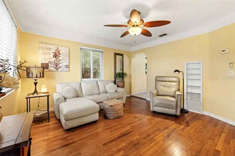 Single-family house For Sale in 4334, 3rd Avenue North, Saint Petersburg, Florida