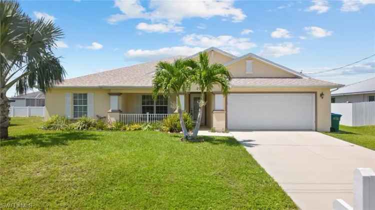 Single-family house For Sale in 206, Northwest 3rd Place, Cape Coral, Florida