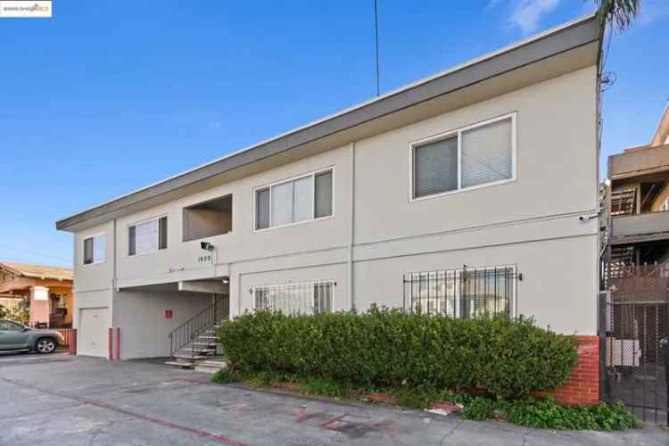 Multi-family house For Sale in 1630, 35th Avenue, Oakland, California