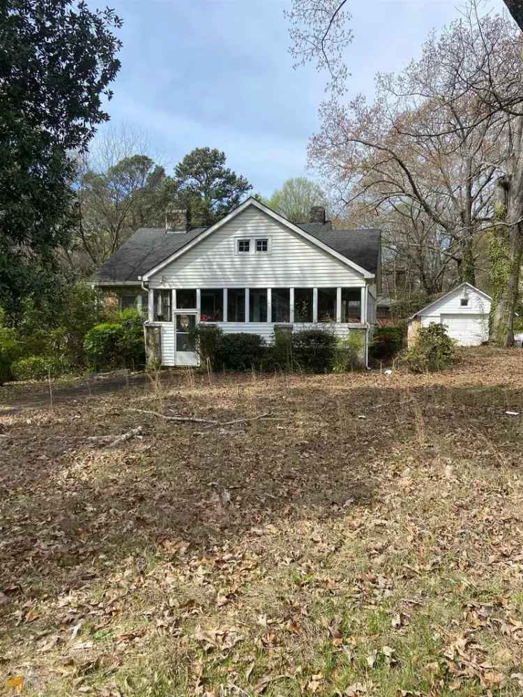 Single-family house For Sale in 602, Hamilton E Holmes Drive Northwest, Atlanta, Georgia