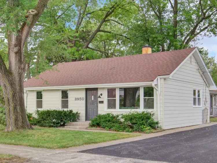 Single-family house For Sale in 8950, South 52nd Avenue, Oak Lawn, Illinois