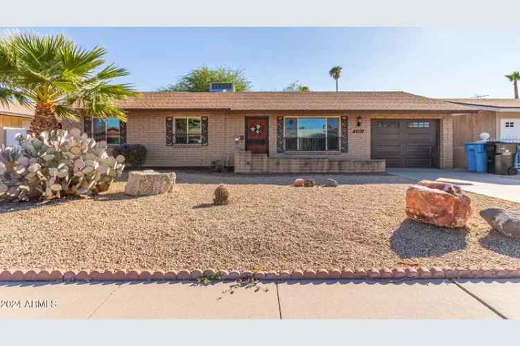 Single-family house For Sale in 2407, West Laurel Lane, Phoenix, Arizona