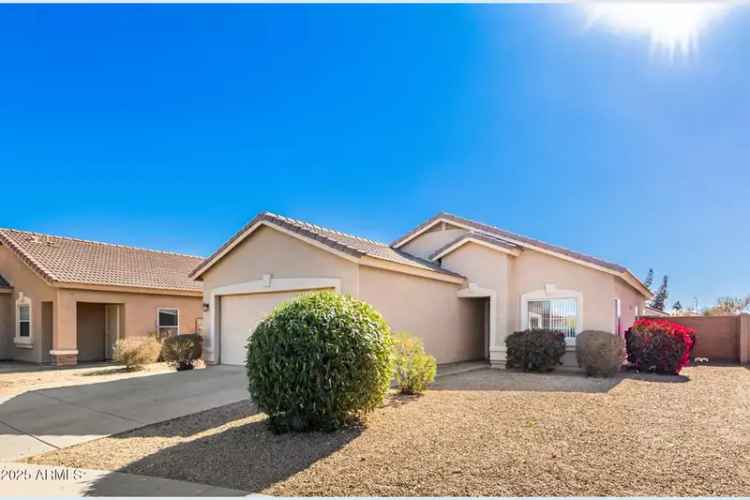 Single-family house For Sale in 15365, West Caribbean Lane, Surprise, Arizona