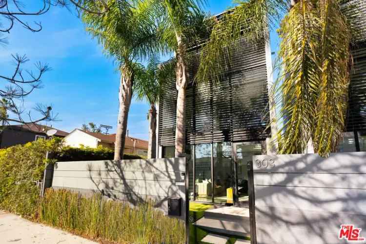 Single-family house For Sale in 303, Venice Way, Los Angeles, California