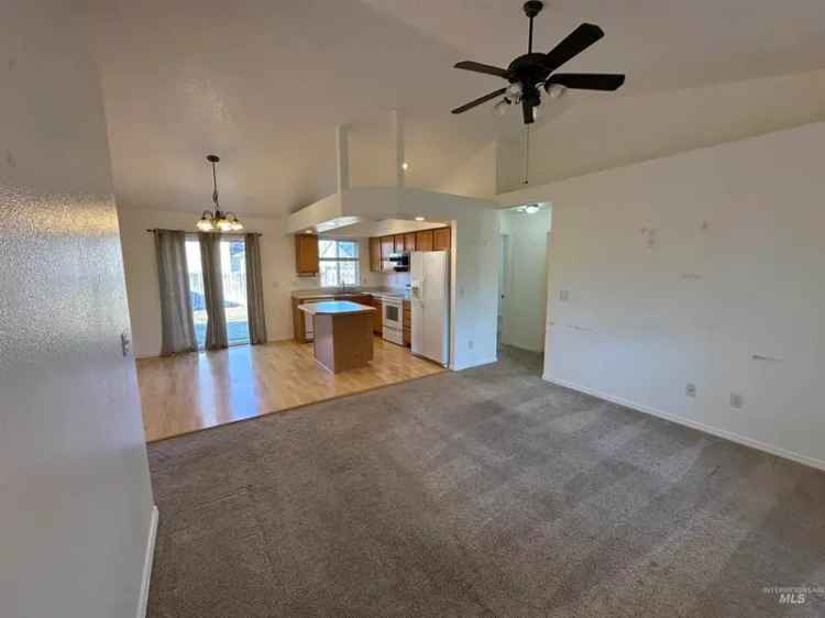 Single-family house For Sale in 1363, North Kolnes Avenue, Kuna, Idaho