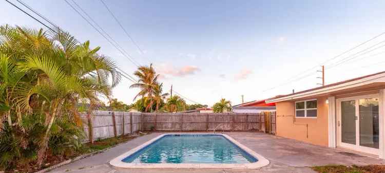 Single-family house For Sale in 1302, South Congress Avenue, Delray Beach, Florida