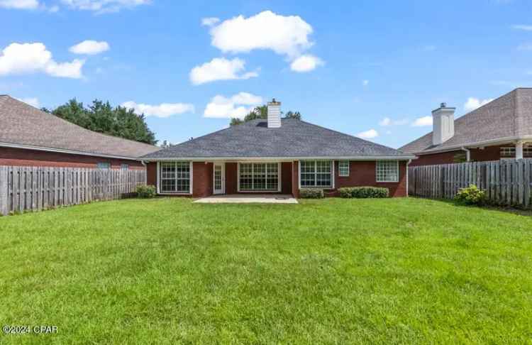 Single-family house For Sale in Panama City, Florida