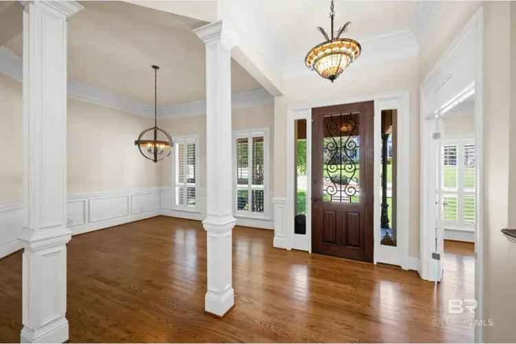 Single-family house For Sale in Fairhope, Alabama