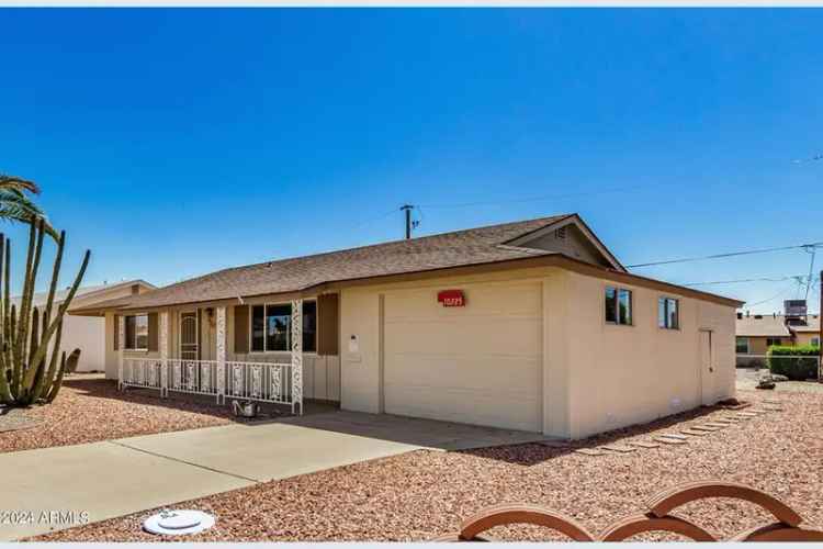 Single-family house For Sale in 10225, West Riviera Drive, Sun City, Arizona