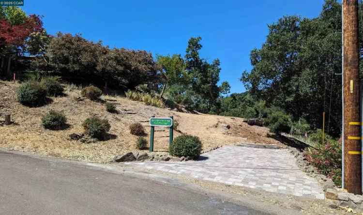 Land For Sale in 13, Saint James Court, Orinda, California