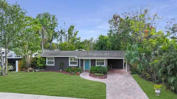 Single-family house For Sale in 2264, Floyd Street, Sarasota, Florida