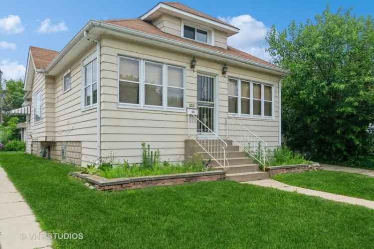 Single-family house For Sale in 640, Price Avenue, Calumet City, Illinois