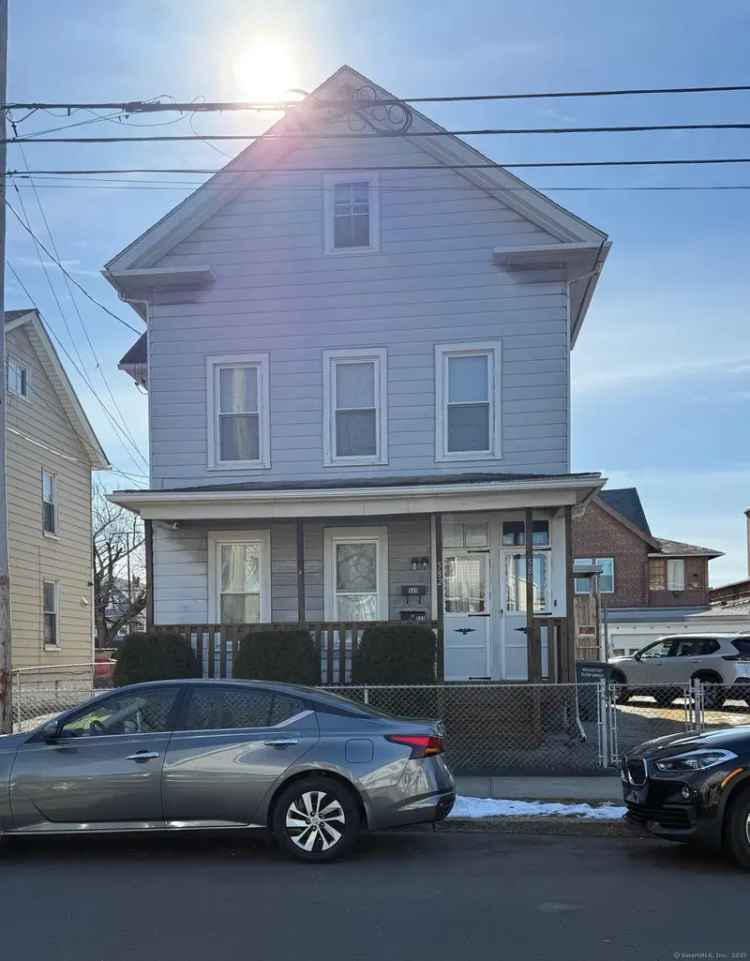 Multi-family house For Sale in 580, Shelton Street, Bridgeport, Connecticut